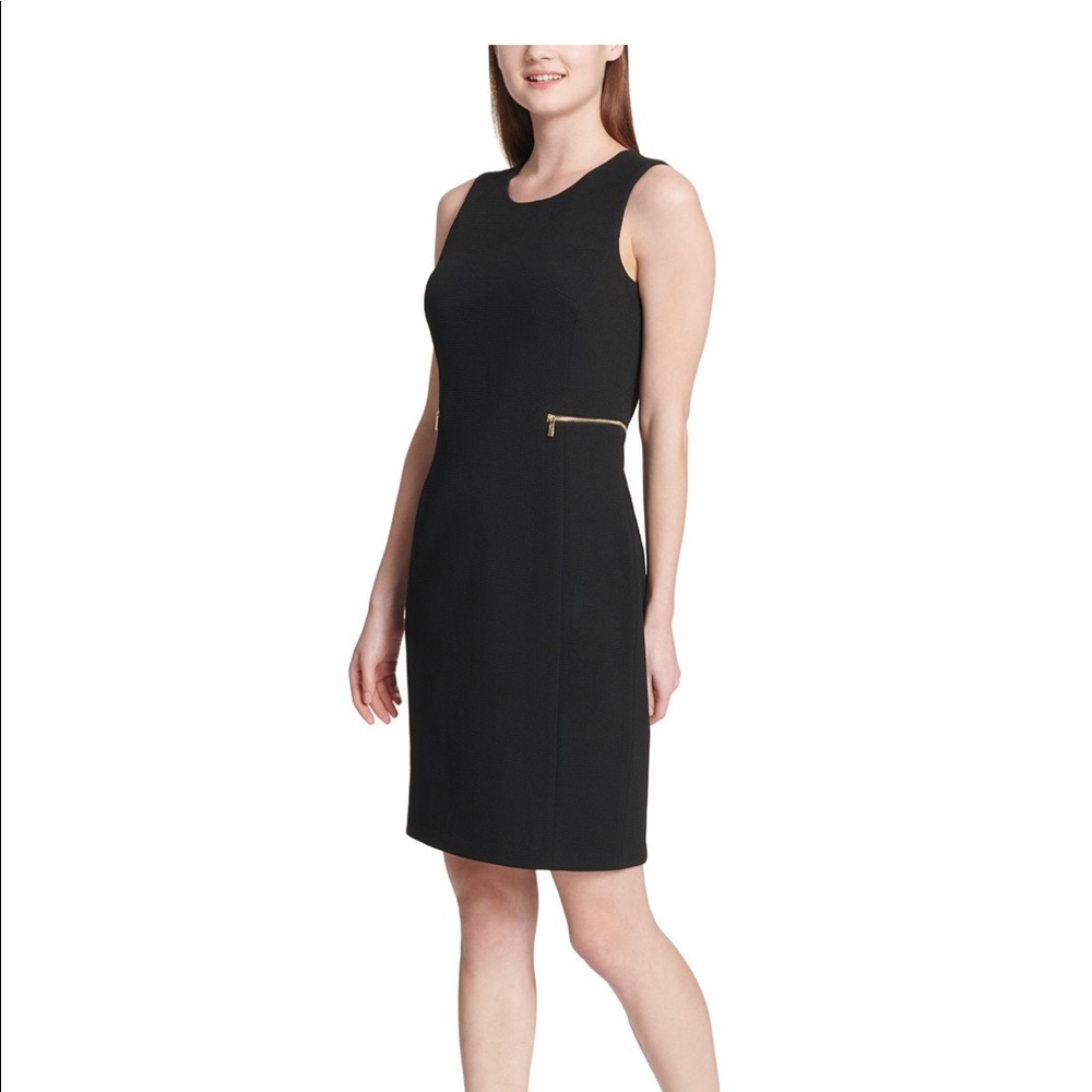 Calvin Klein - Picture 2 of 3